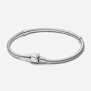 Bracelet Maille Serpent Fermoir Logo Marvel Pandora Moments